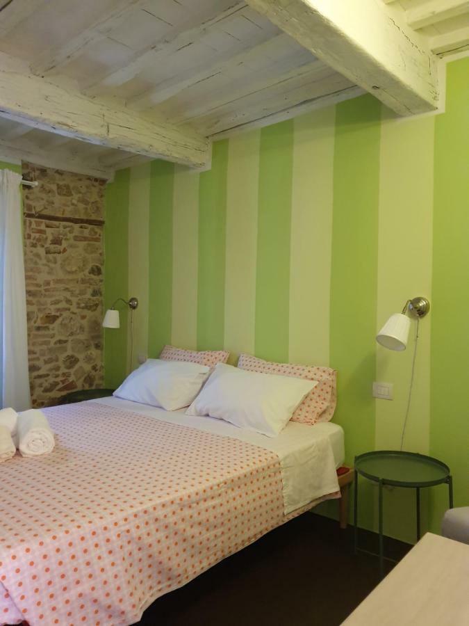 Bed and Breakfast Lo Scarabeo Casale di Pari Номер фото
